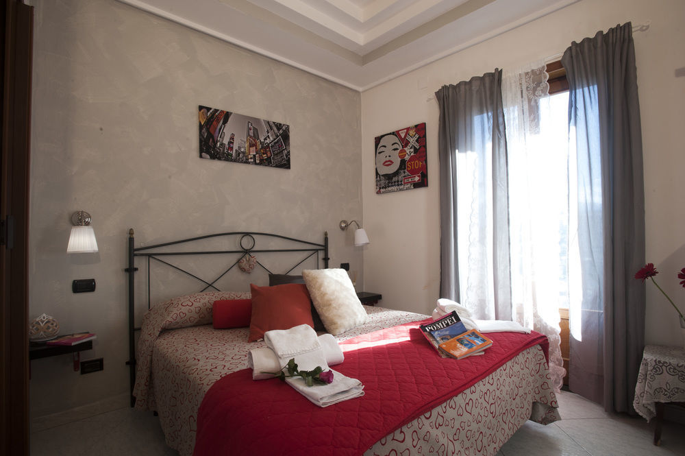 B&B Elena ปอมเปอี ภายนอก รูปภาพ